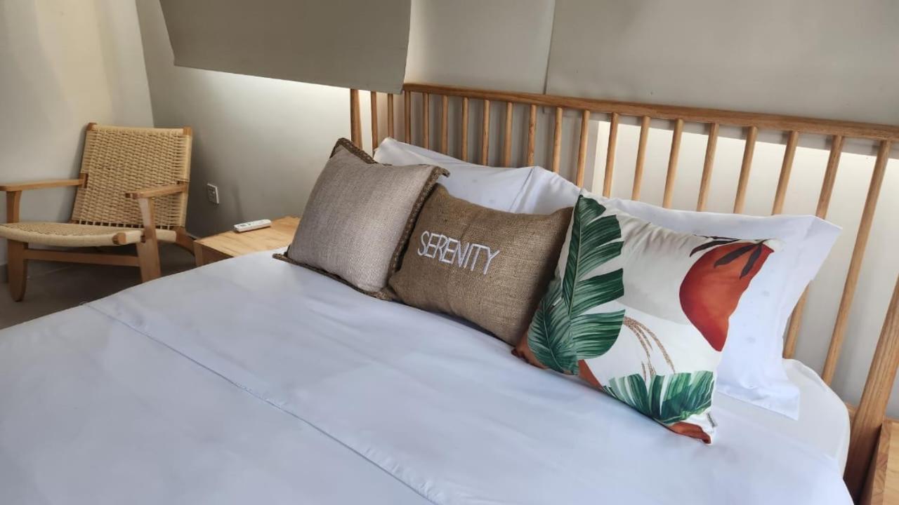 Serenity Terraces Beach, Hotel - Kokrobite ภายนอก รูปภาพ