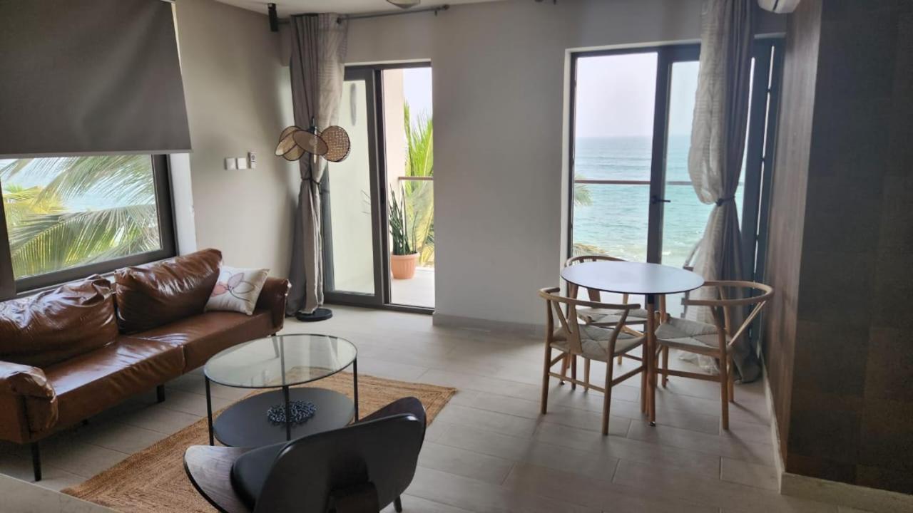 Serenity Terraces Beach, Hotel - Kokrobite ภายนอก รูปภาพ