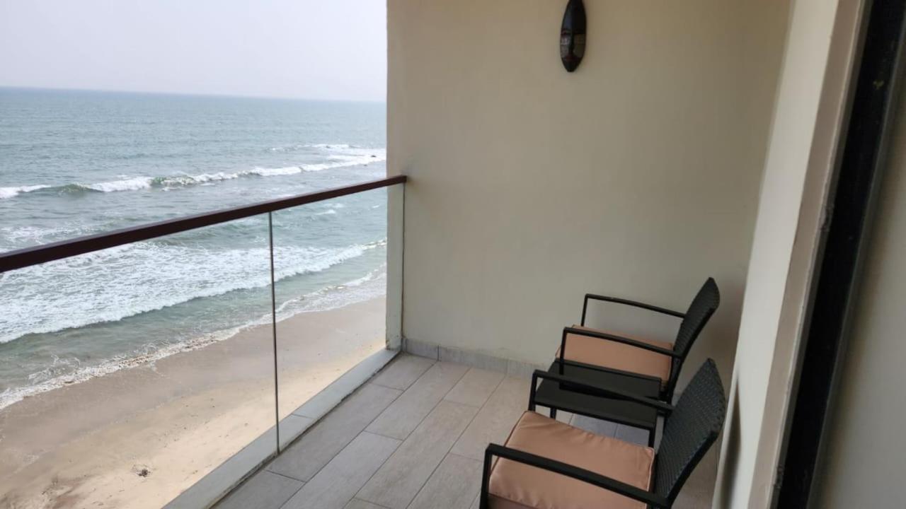 Serenity Terraces Beach, Hotel - Kokrobite ภายนอก รูปภาพ