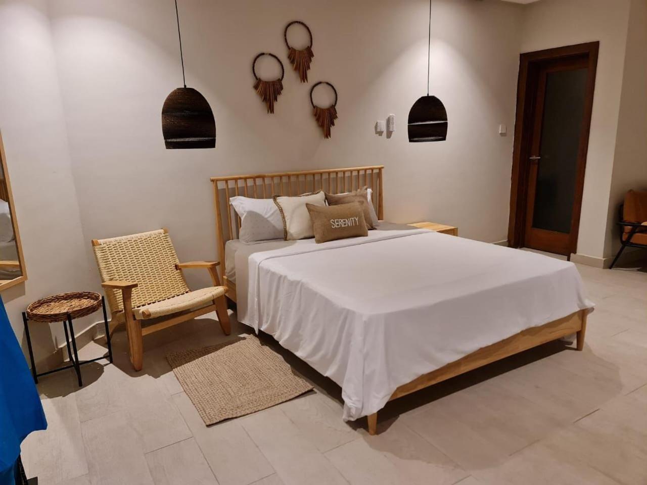 Serenity Terraces Beach, Hotel - Kokrobite ภายนอก รูปภาพ