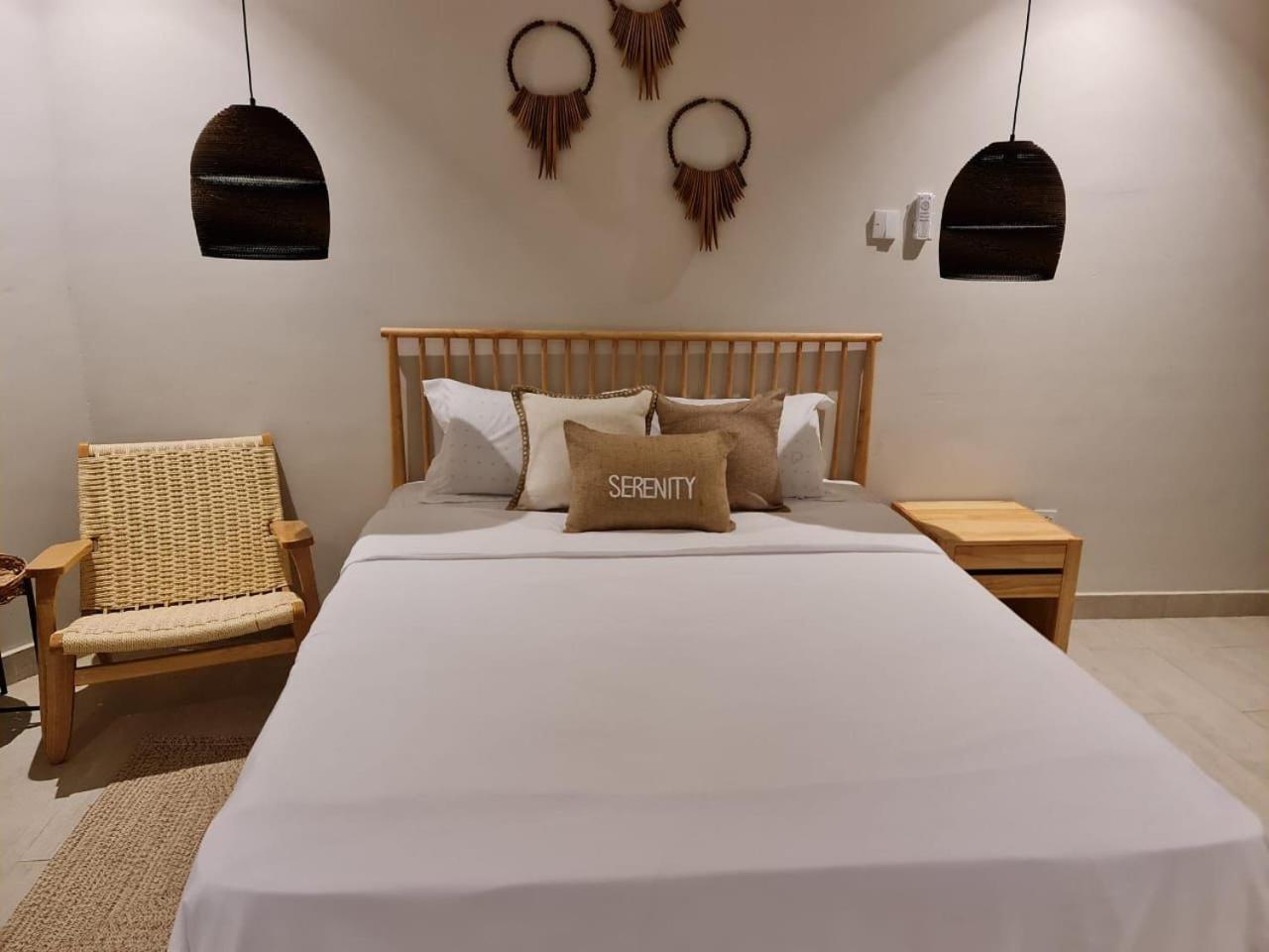 Serenity Terraces Beach, Hotel - Kokrobite ภายนอก รูปภาพ