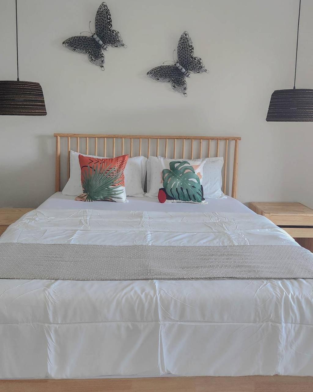 Serenity Terraces Beach, Hotel - Kokrobite ภายนอก รูปภาพ