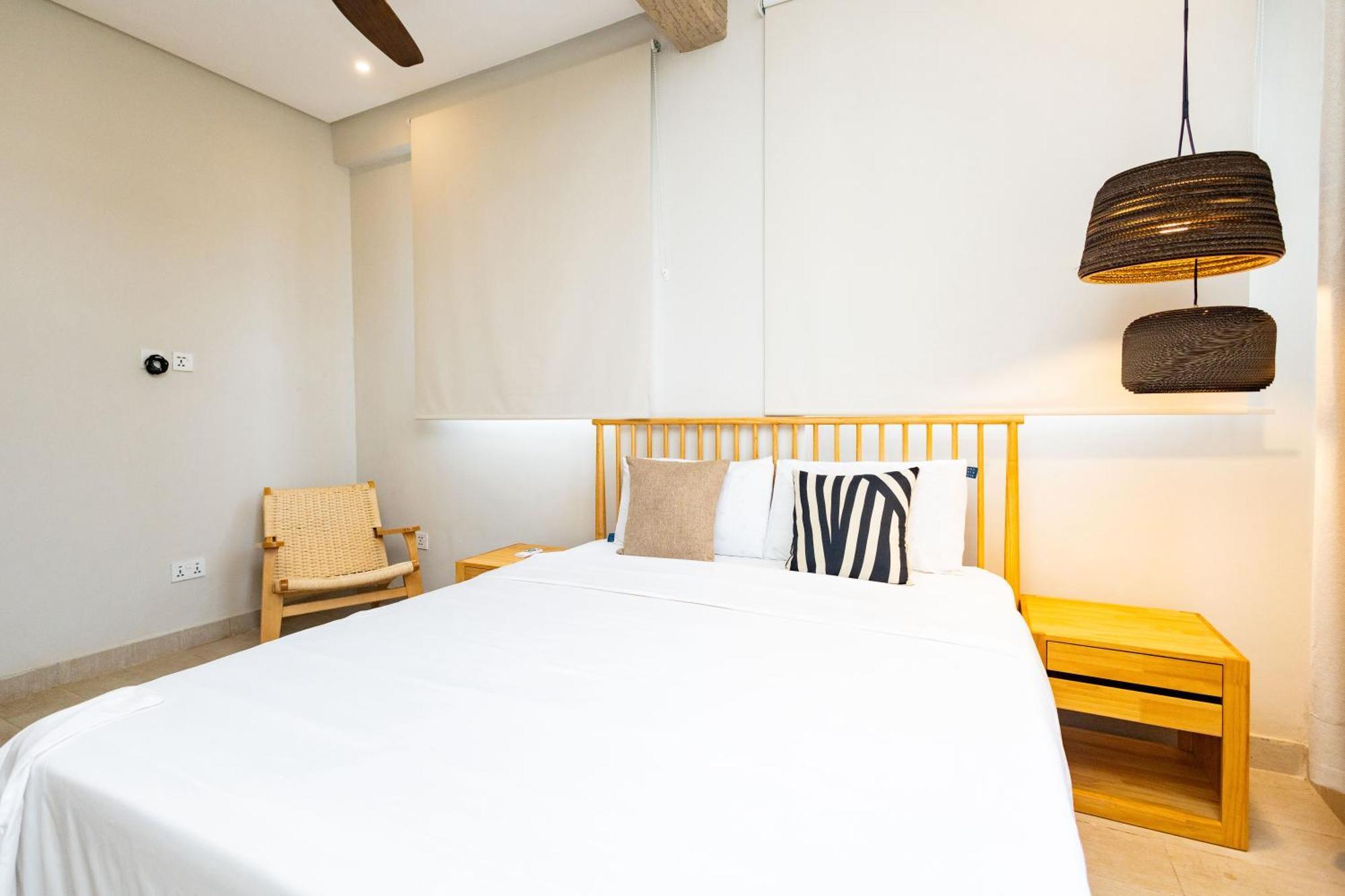 Serenity Terraces Beach, Hotel - Kokrobite ภายนอก รูปภาพ