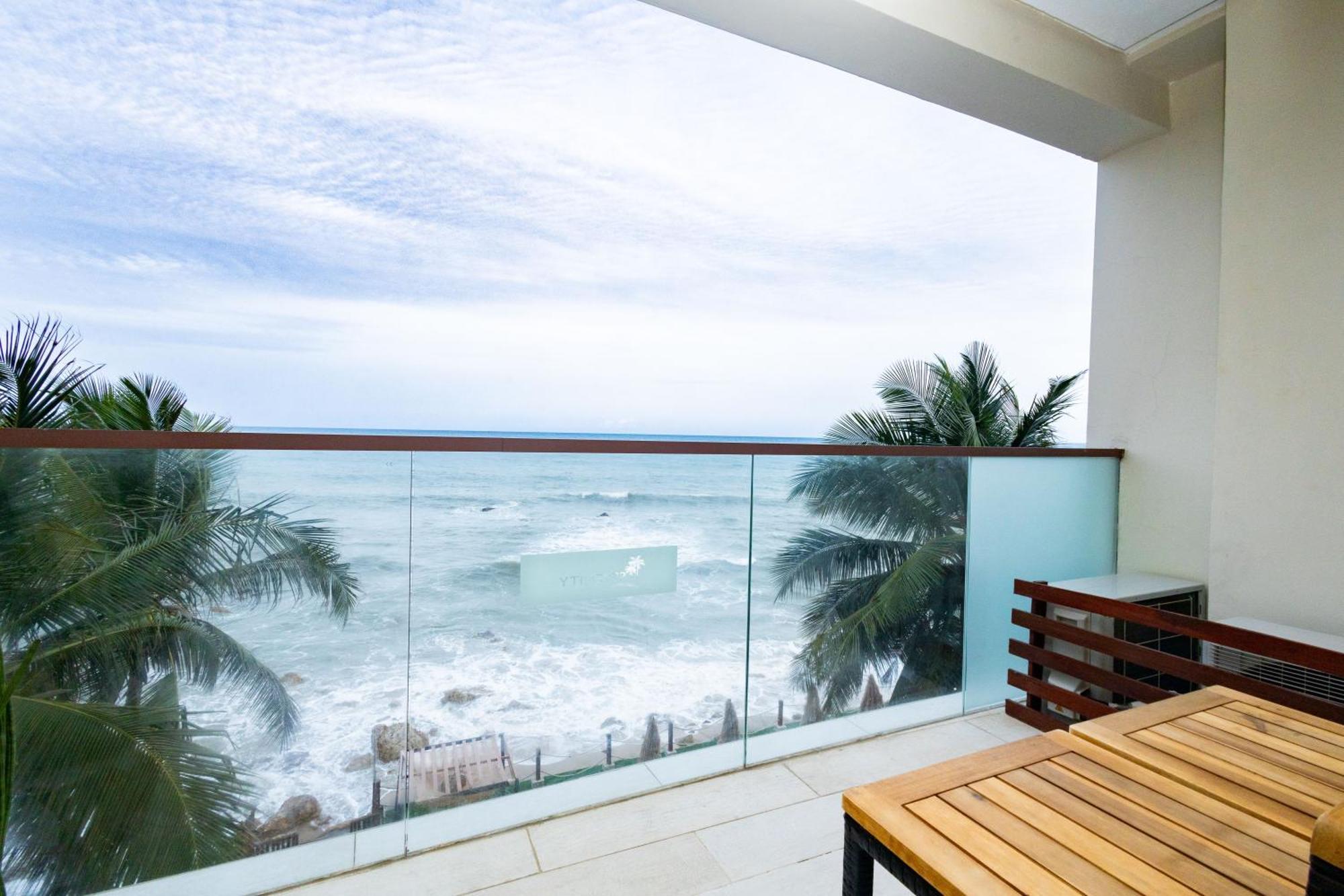 Serenity Terraces Beach, Hotel - Kokrobite ภายนอก รูปภาพ