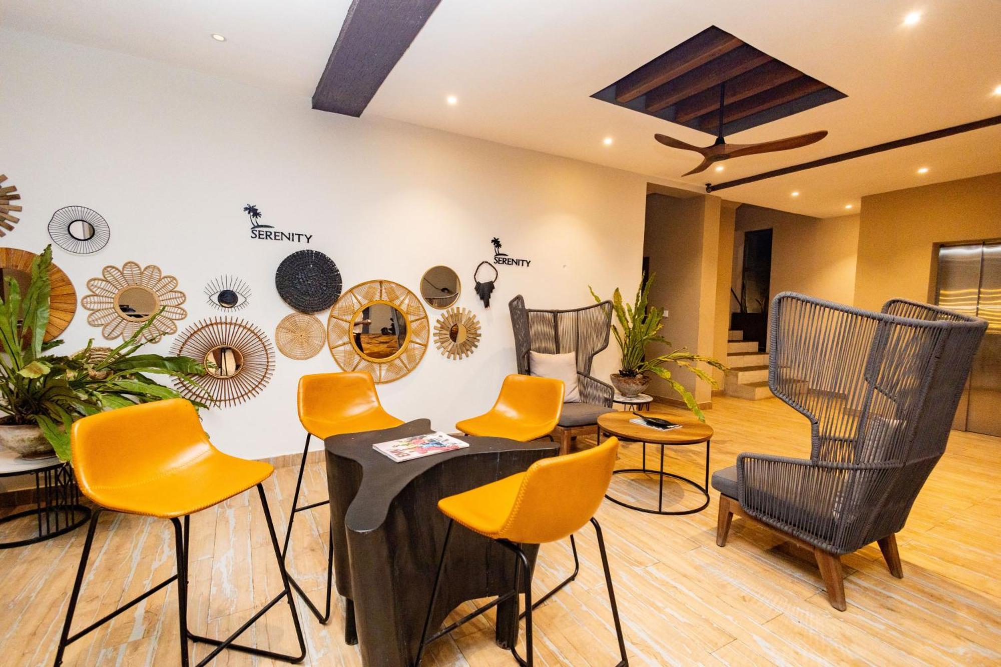 Serenity Terraces Beach, Hotel - Kokrobite ภายนอก รูปภาพ